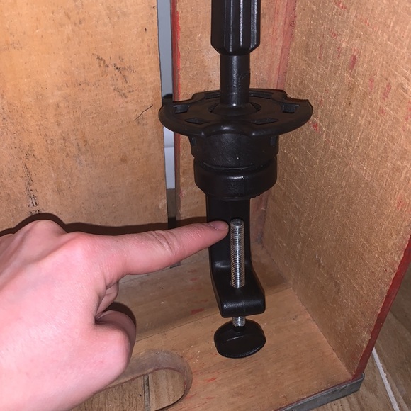 Doll stand - Picture 2 of 3